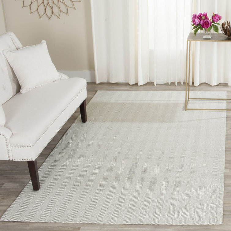Laureldale Hand Loomed Wool Viscose Chevron Rug in Silver