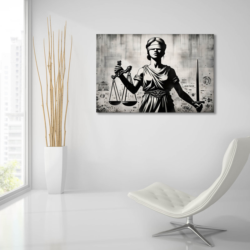 Art mural en verre Ivy Bronx «Lady Justice» par Andreas Magnusson, H 24 po x l 36 po x P 0,2 po
