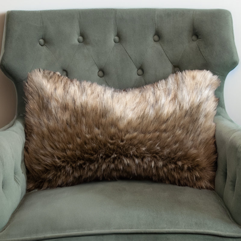 Coussin en fausse fourrure simple face Thomas Collection®, Rectangle H 12 po x l 20 po