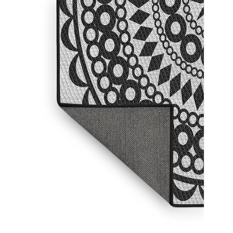 Tapis noir/beige à motifs, Rectangle 2 pi x 4 pi