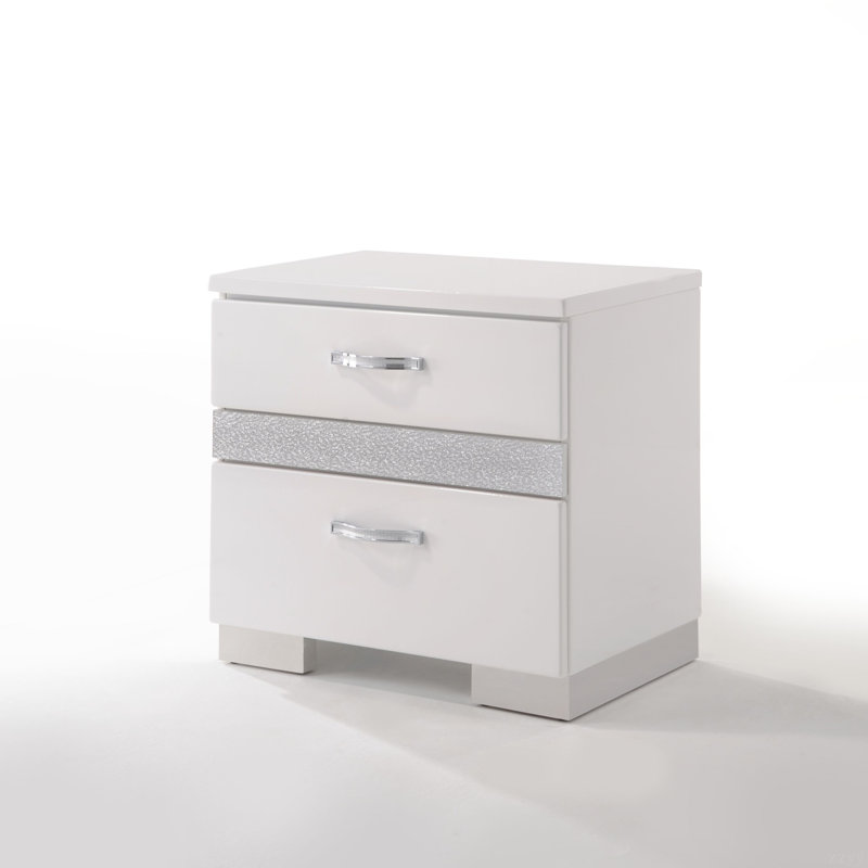Table de chevet avec finition blanche brillante et 3 tiroirs