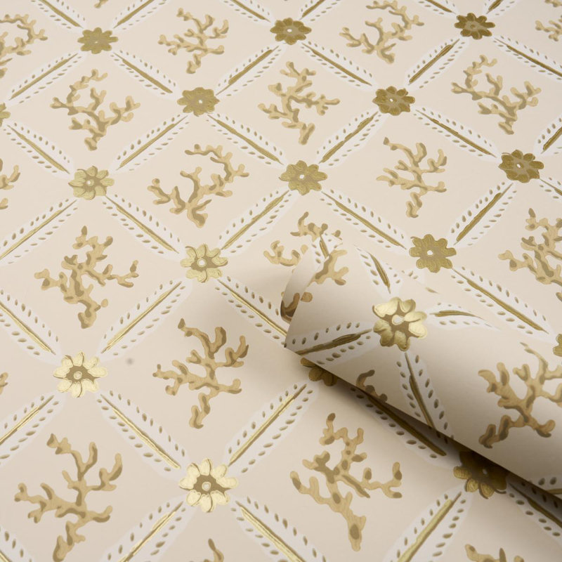 Schumacher X Timothy Corrigan Corail Leaf Trellis Wallpaper, Champagne