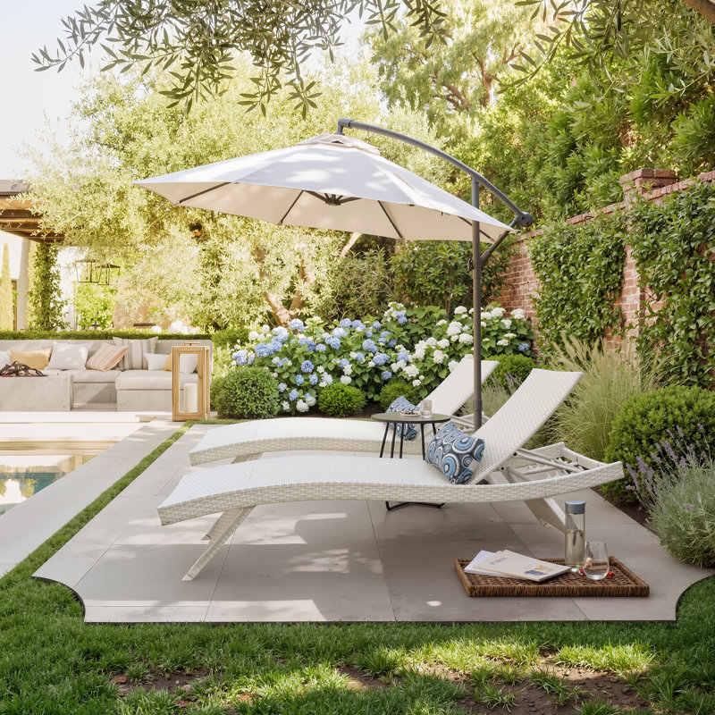 Ozellar All Weather Outdoor Wicker Chaise Lounge, White