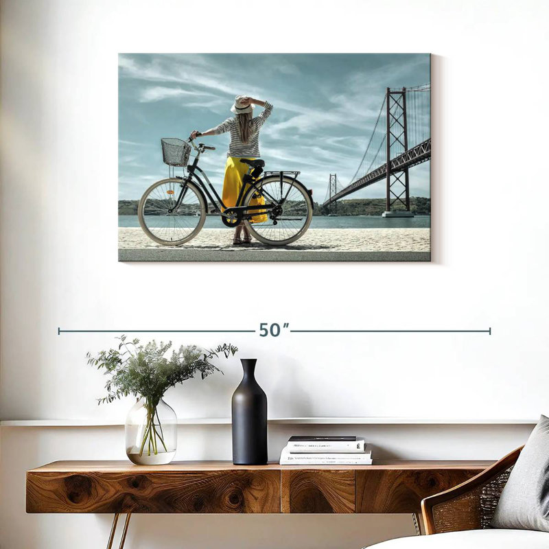 Senne, femme et bicyclette, H 24 po x l 36 po