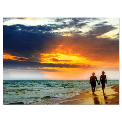 " Lovers At Beach "