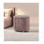 Table de chevet rembourrée en velours rose avec deux tiroirs et pieds en métal chromé