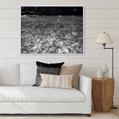 " River And Grey Stones "