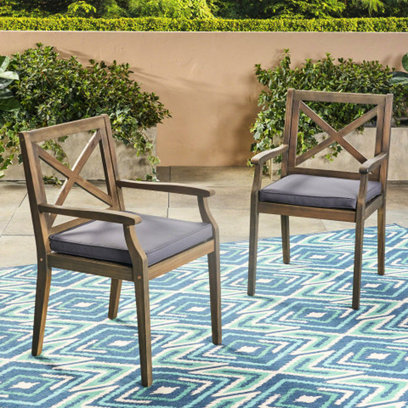 2 chaises de jardin grises avec coussins remplis de mousse, conception classique, bois, assemblage rapide, dimensions de l'assise: P 18,00 po x l 17,75 po, assise confortable