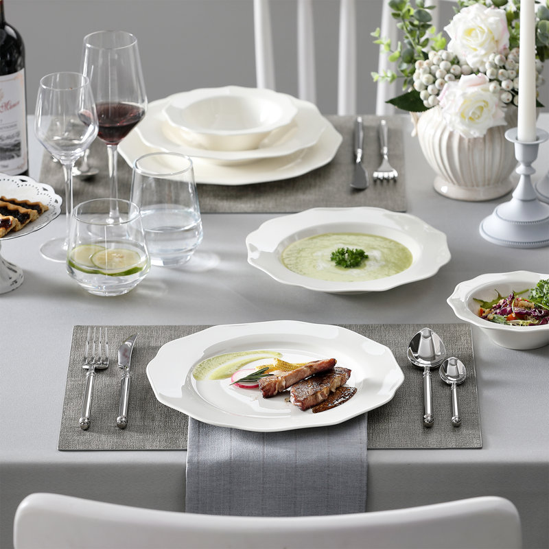 32 Piece Bone China Dinnerware Set, Service for 8 