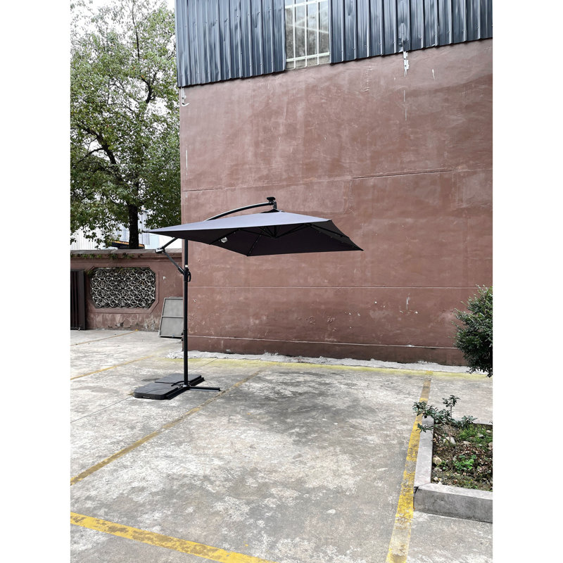 Parasol d'extérieur moderne à énergie solaire à DEL avec manivelle, Gris anthracite, H 98,4 po x l 98,4 po x P 98,4 po