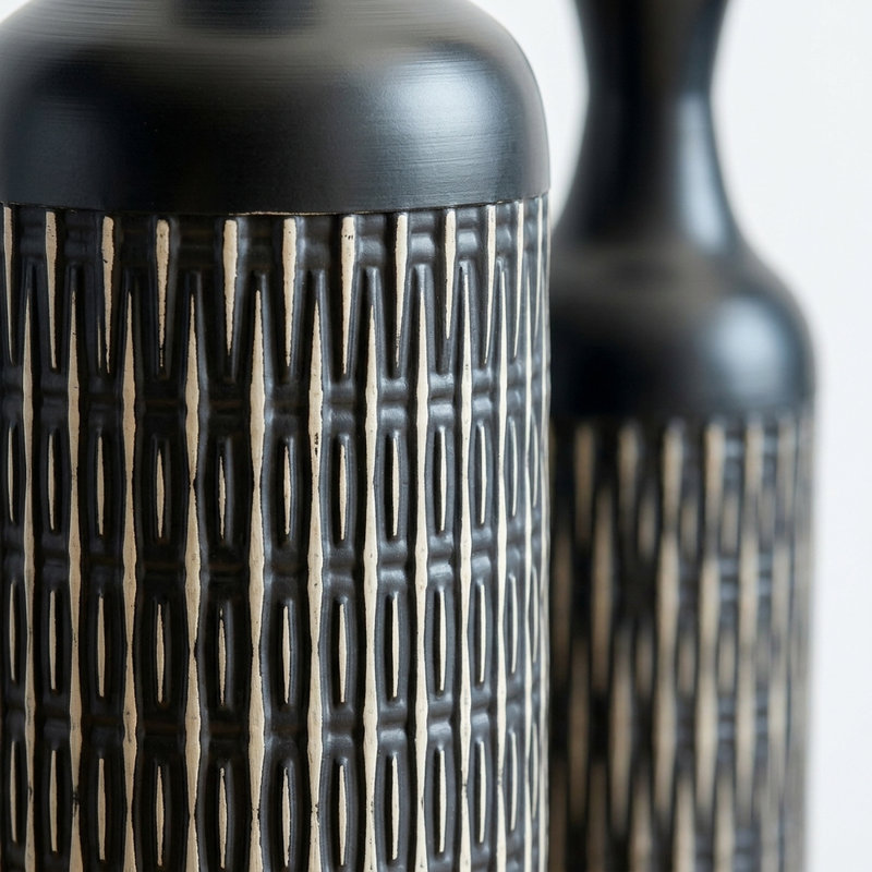 Ensemble de 3 vases de sol en métal - Grands vases à fleurs texturés noir mat pour une décoration intérieure moderne