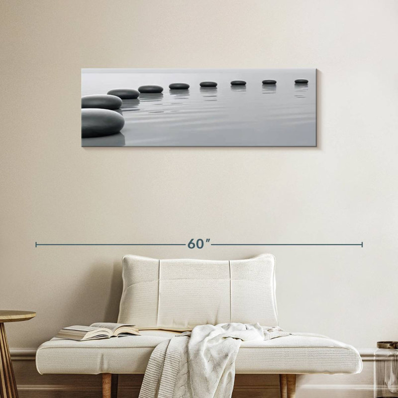 Sur toile, H 42 po x l 14 po x P 1,25 po