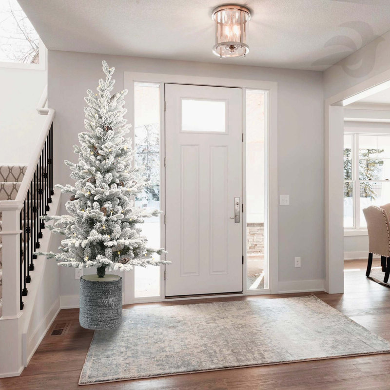 Arbre de Noël enneigé 6,5 pi avec base en pot, 350 lumières DEL blanc chaud, 1386 branches en PE + PVC, 31 pommes de pin, petit plateau de table / entrée / décoration intérieure