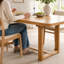 Table de salle à manger extensible UNAROZ en bois massif avec rallonge amovible et coins arrondis