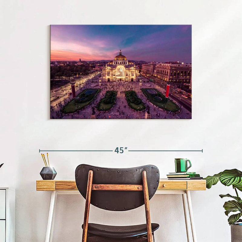 Sirci sombre Palacio De Bellas Artes, H 26 po x l 39 po