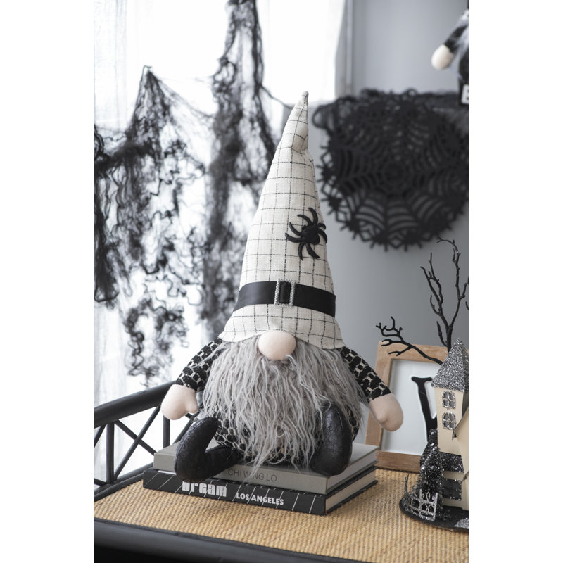 Jaquin Figurines & Sculptures