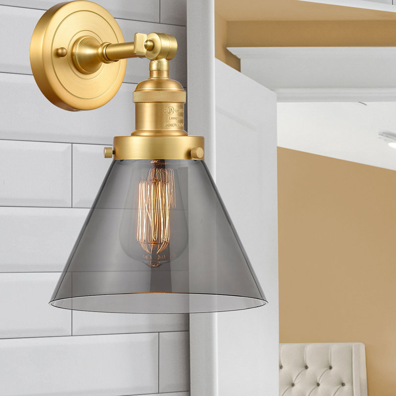 Éclairage de meuble-lavabo inclinable 2 lumières Cone, Fumé, Or satiné, Ampoule à DEL rétro de 6 watts