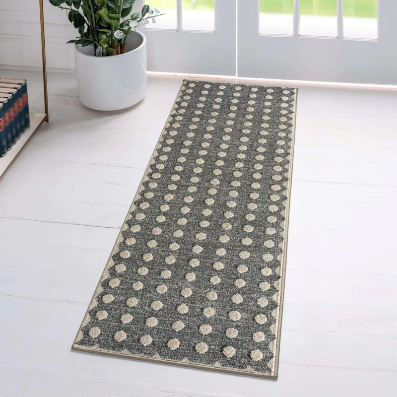Tapis géométrique en polypropylène tissé à la machine Aldwyn, Tapis de couloir 2 pi x 8 pi