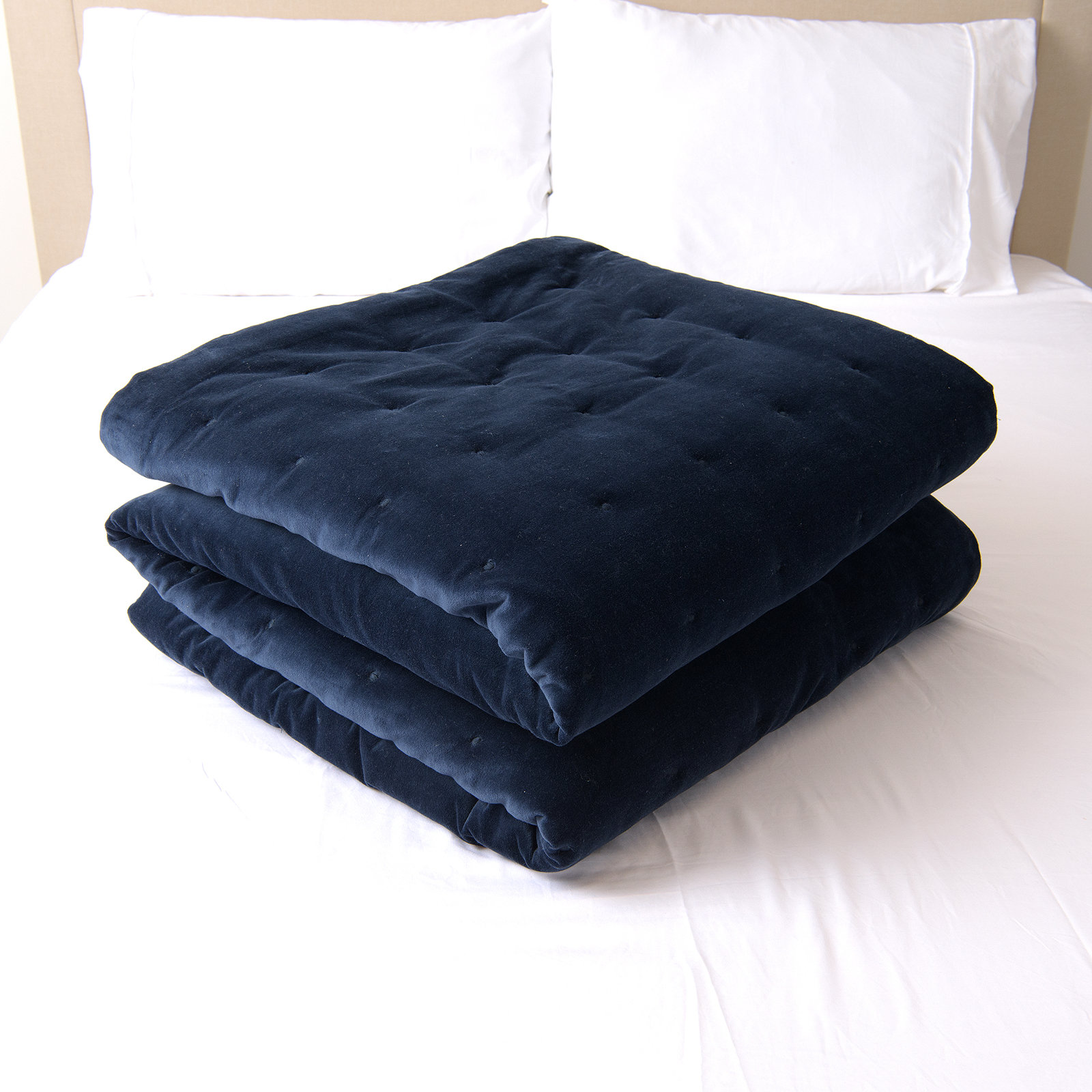 Edmont Velvet Quilt, Navy, Queen Quilt