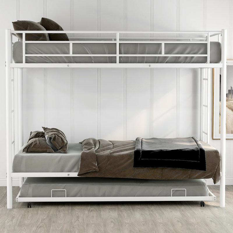 Lit simple au-dessus d'un lit superposé blanc avec lit gigogne - Option de couchage confortable