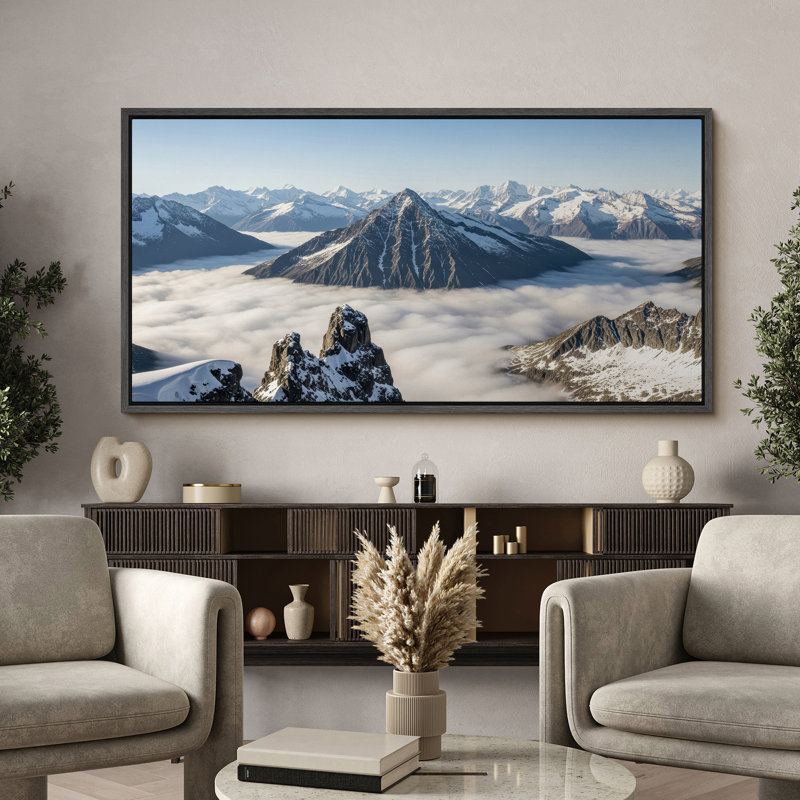 «Mountain Peak Above Sea of Clouds», art mural sur toile - Photographie de nature à couper le souffle pour un décor contemporain ou rustique