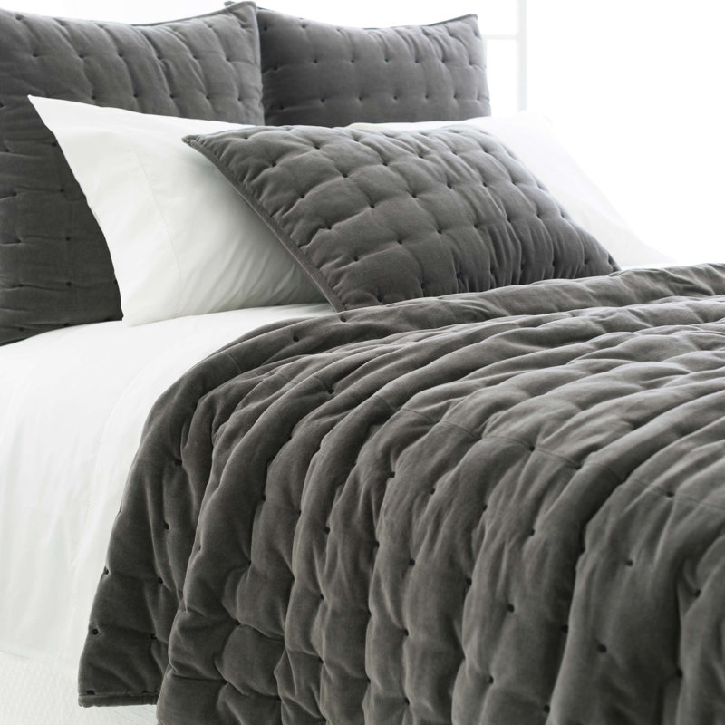 Vienna Velvet Quilt, Full/Queen Quilt, Dark Gray