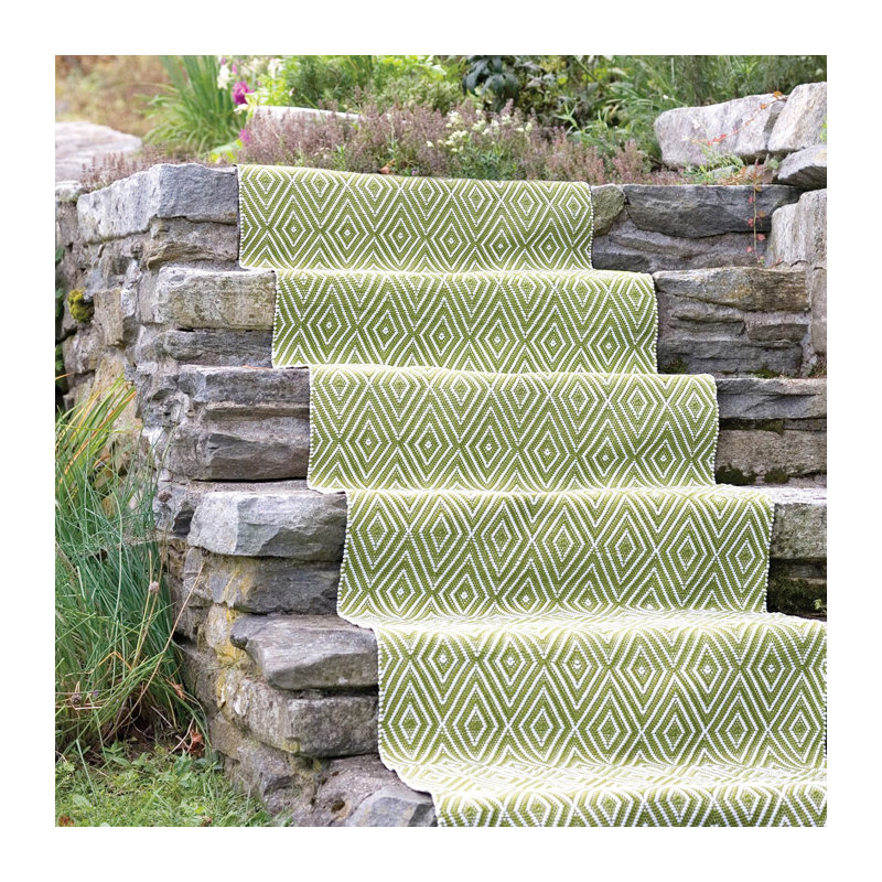 Diamond Sprout/White Handwoven Indoor/Outdoor Rug, Runner 2'6" x 12'