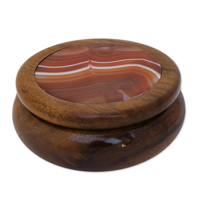 Boîte à bijoux en agate et cèdre