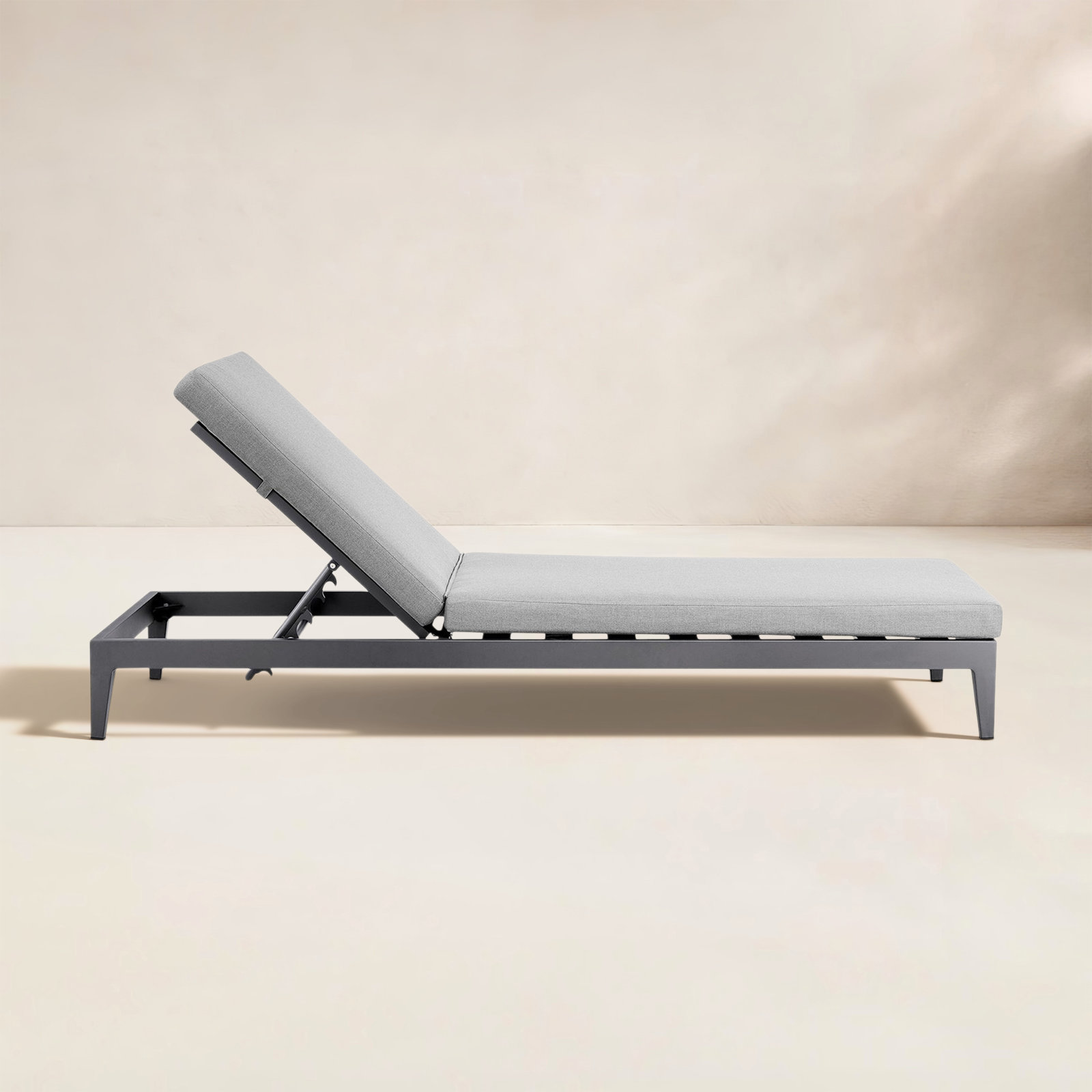 Elza 28'' Outdoor Aluminum Chaise Lounge