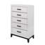 Commode MIRAGE avec finition blanche, 5 tiroirs et quincaillerie noire pour les solutions de rangement modernes