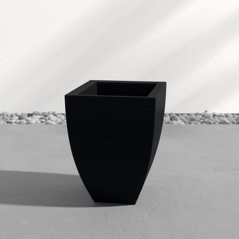 Pot à fleur en plastique Blyth, Noir