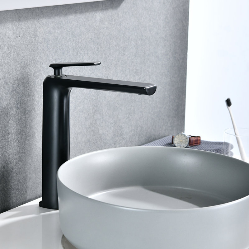 Single-Hole Single-handle Bathroom Faucet