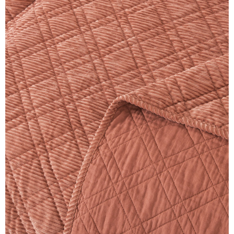 Asucena Coverlet, California King Bedspread + 2 Shams