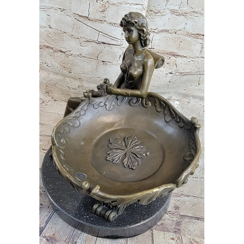 Figurine Art Noveau
