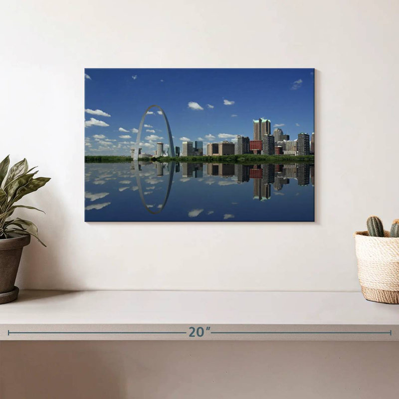 Nicci Reflection Of St. Louis, 8" H x 12" W