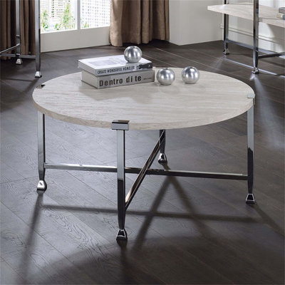 Table basse contemporaine avec plateau en bois et finition en chêne blanc