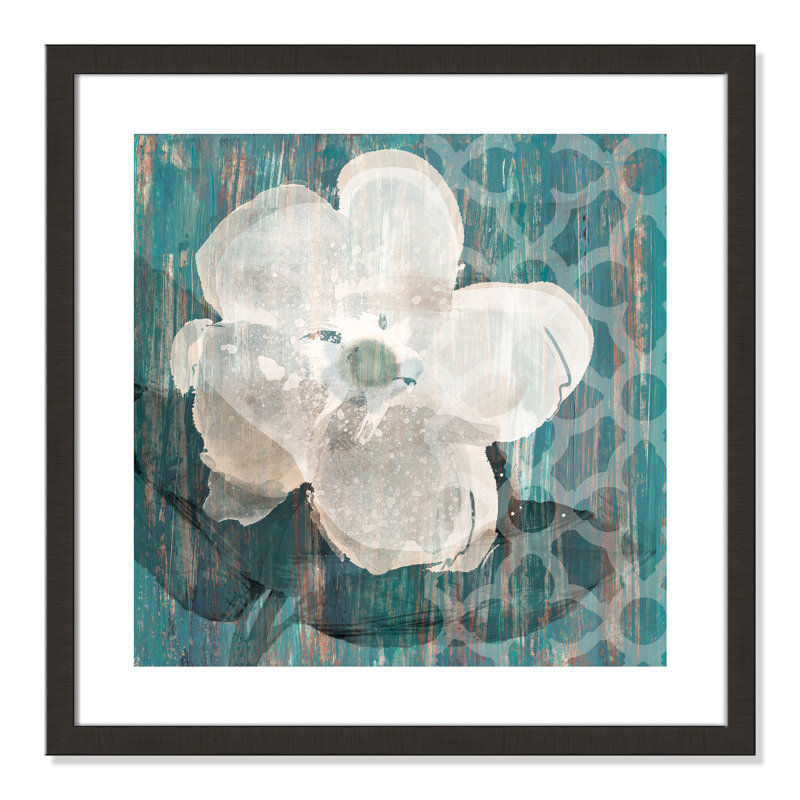 Crème de fleur - peinture encadrée, Cadre espresso foncé, H 24 po x l 24 po x P 2 po