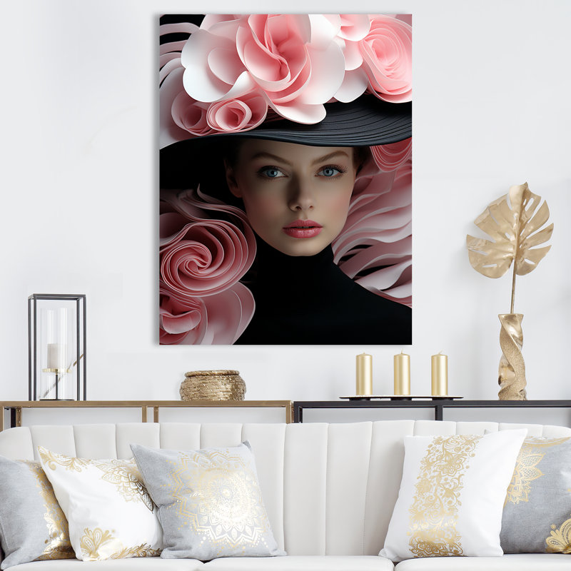 Femme chic avec chapeau floral - imprimé, Toile tendue, H 32 po x l 24 po x P 1 po