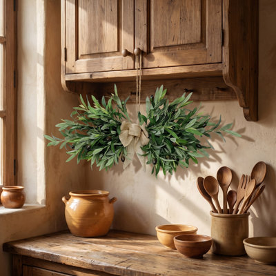Ornement de verdure artificielle 24 po Farmhouse avec nœud en toile de jute