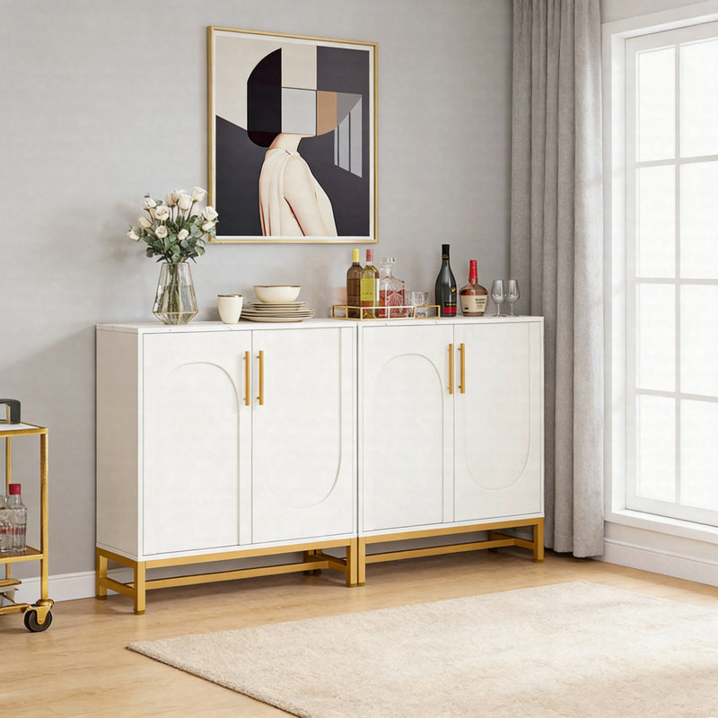 Buffet moderne avec plateau en faux marbre et tablettes réglables