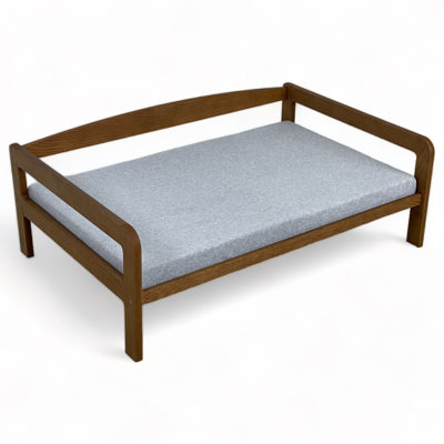 Lit pour chien surélevé Ayra, bois massif, matelas moka, finition noire, petit