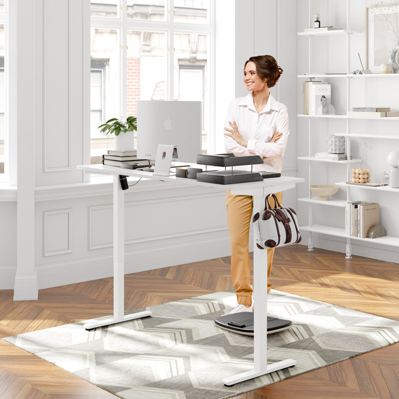 Bureau debout à hauteur réglable Leshae pour bureau à domicile, Blanc, H 45,2 po x l 62 po x P 24 po