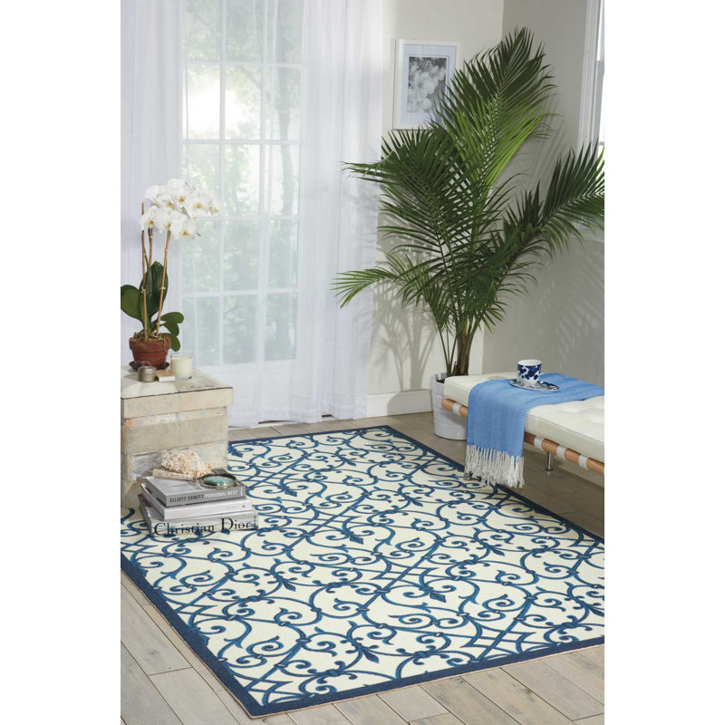 Yosan Indoor / Outdoor Rug, Rectangle 4'4" x 6'3"