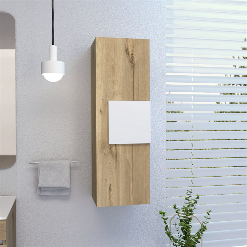 Armoire en bois polyvalente avec plusieurs tablettes et mécanisme de verrouillage sécuritaire pour un assemblage facile et durable.