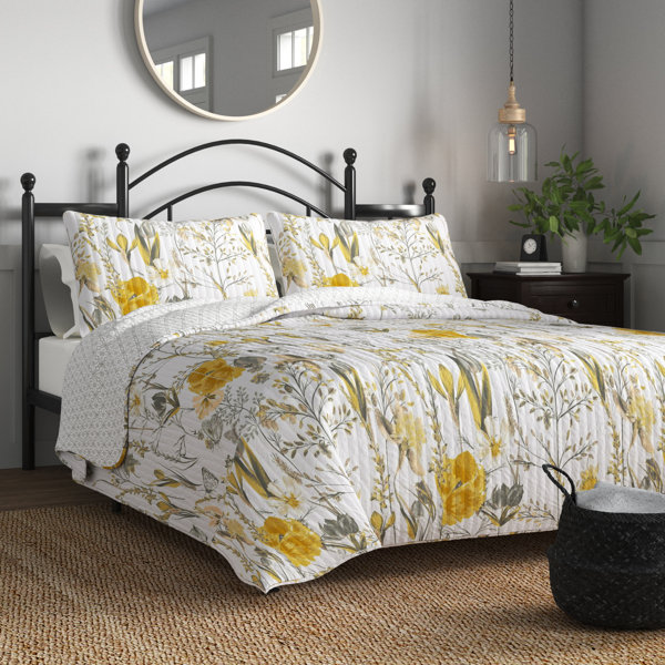 Laurel Foundry Modern Farmhouse Villagomez Cotton Floral Quilt Set ...