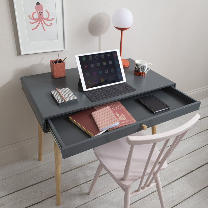Osio Writing Desk
