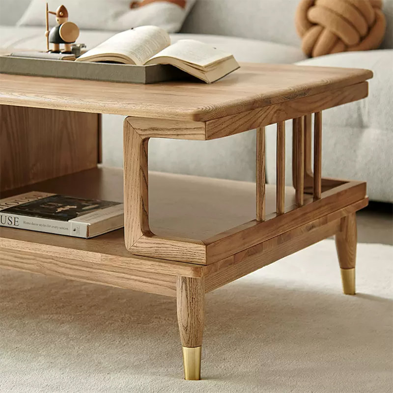 Table basse à quatre pieds avec rangement