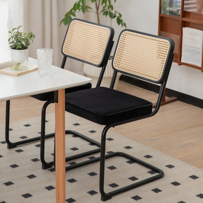 Ensemble de 2 chaises de salle à manger, chaises d'appoint latérales en rotin de velours avec pieds chromés, chaises modernes de style Mid-Century conçues par Breuer, chaises de cuisine de salle à manger rembourrées (noir - 2 pièces)