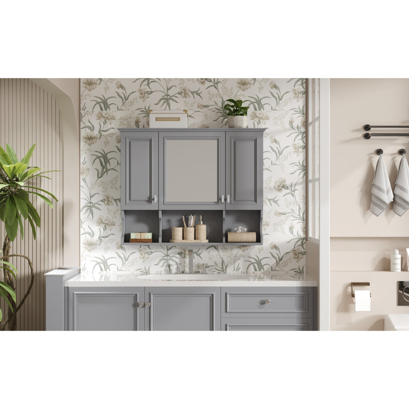 Armoire à pharmacie murale 35 po avec 3 portes, tablettes réglables et quincaillerie grise, Gris