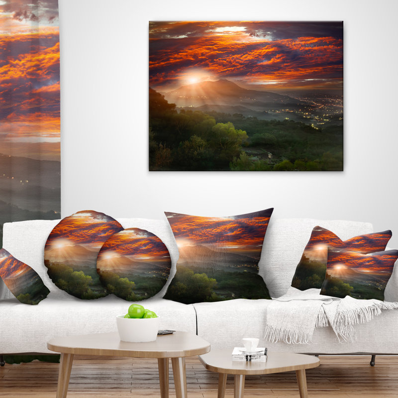Coussin Guanyin Mountain Sunrise Taipei, 16 po x 1 po, Coussin décoratif